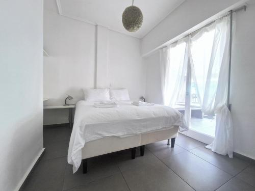 Acropolis Charming Apartment with Large Balcony - DM17