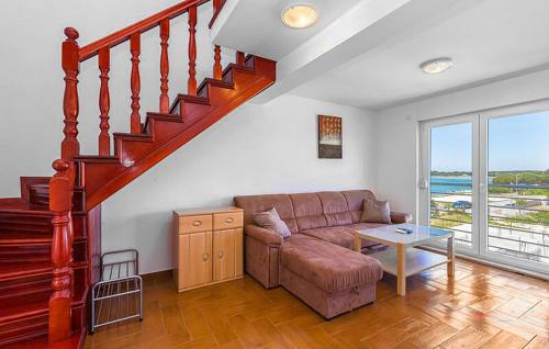 Lovely Apartment In Medulin With Wifi