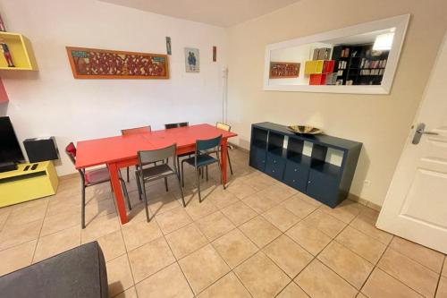 Spacious apartment close to attractions