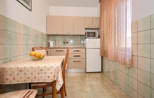 Beautiful Apartment In Pula