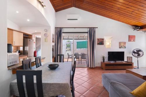 Lotus Villa, Albufeira