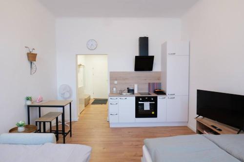 2AC Urban Harmony Cozy Stay Near Metro