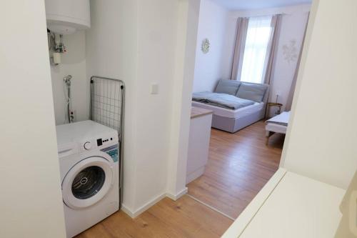 2AC Urban Harmony Cozy Stay Near Metro