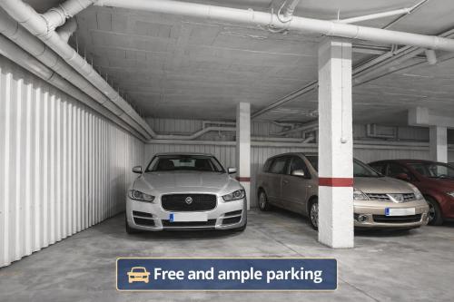 Beautiful Central Apartment with Free Parking