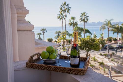 Palais Miramar apartment with sea view on La Croisette