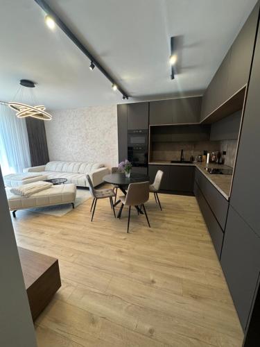 Modern 2-bedroom apartment Rovinka