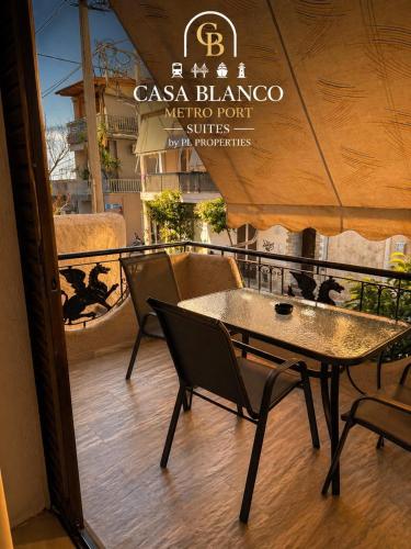 Casa Blanco Metro Port Suites