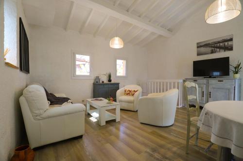 Grande bastide familiale avec piscine & jardin