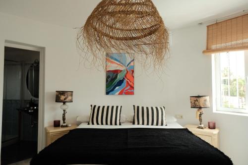 Authentic Andalusian Boho Villa - Pool - Garden-BBQ- 7 Guests