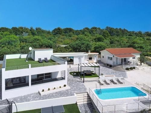 Holiday Home Ria with heated pool by Interhome