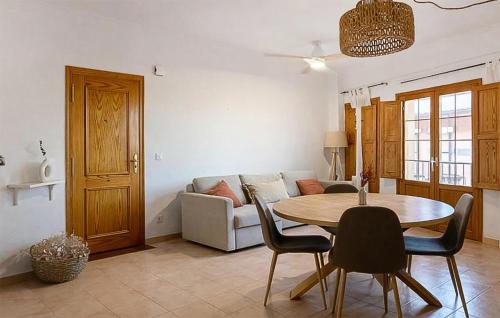 1 Bedroom Awesome Apartment In Denia
