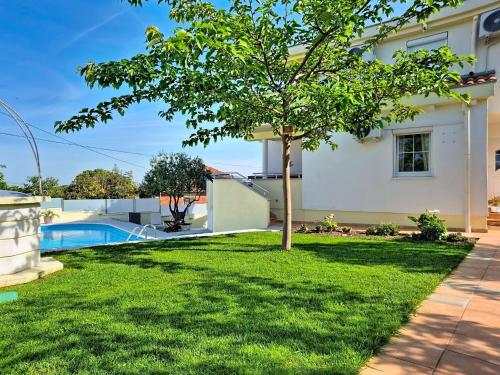 Holiday Home Ivanka by Interhome