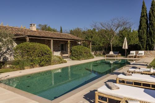 Private Istrian Villa Cipresso with Pool & Garden , Peaceful Countryside Retreat