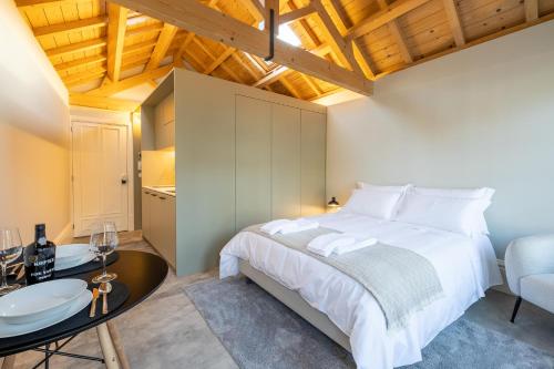 Boutique Studio with Terrace & Historic Views