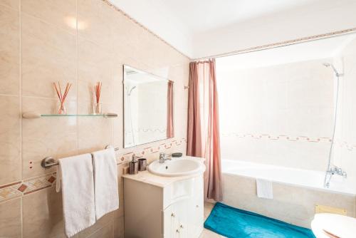 #068 1BR Salgados Beach & Golf Escape