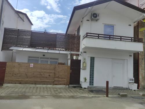 VILA 32
