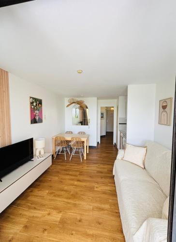 Appartement cosy T2 Terrasse Piscine Parking Cannes