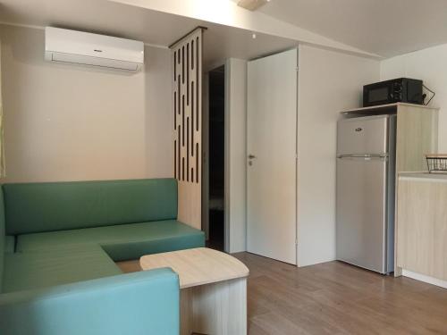 Cosy mobile home 6 p piscine inclus !
