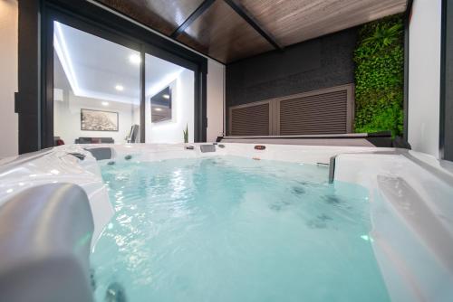 Rodrigues House - Private Jacuzzi