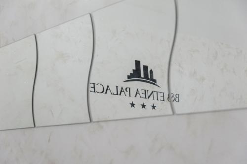 Πιστοποιητικό, βραβείο, πινακίδα ή έγγραφο που προβάλλεται στο B&B Etnea Palace