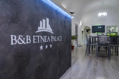 Μια τηλεόραση ή/και κέντρο ψυχαγωγίας στο B&B Etnea Palace