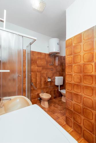 Apartments with parking space Umag - 7057