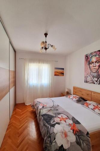 Apartments with parking space Kastel Stafilic, Kastela - 21591