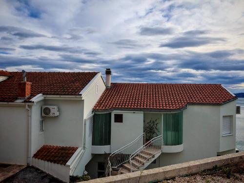 Apartments by the sea Zivogosce - Porat, Makarska - 25453