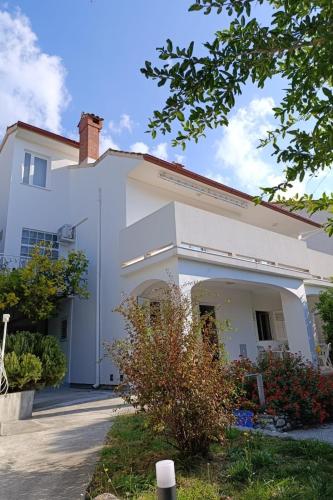 Apartments with parking space Palit, Rab - 25235