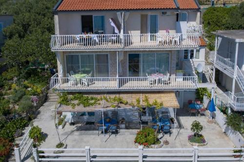 Apartments with parking space Podgora - Makarska - 25507