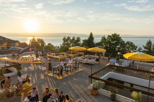Côté Lac Hostel Evian
