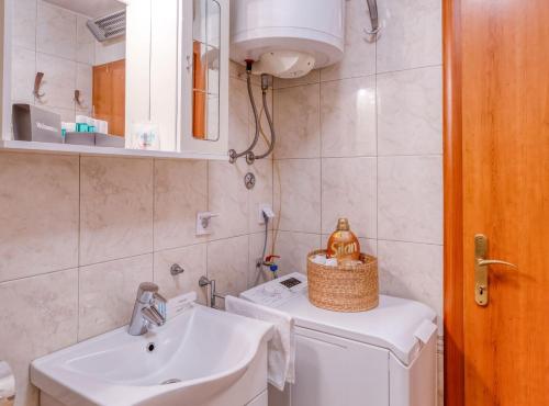 Apartment Promenada- 4pax with Parking