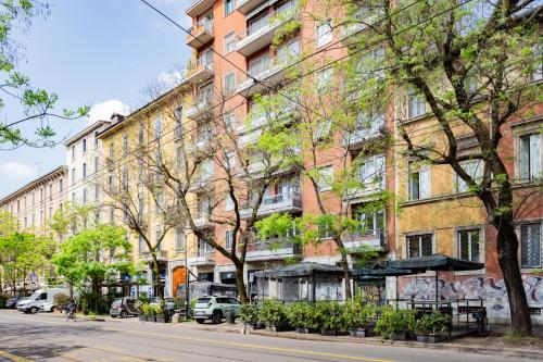 SOLARI26 Live Milan like a local
