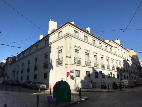 Lisbon Bairro Alto Apartments Free Parking