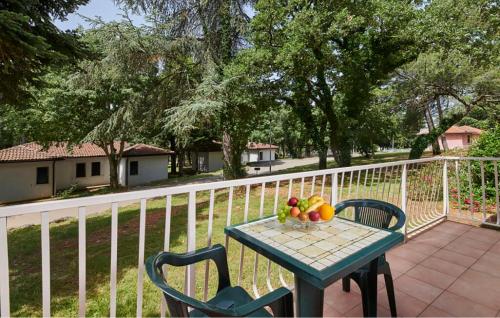 Cozy Apartment In Umag With Outdoor Swimming Pool