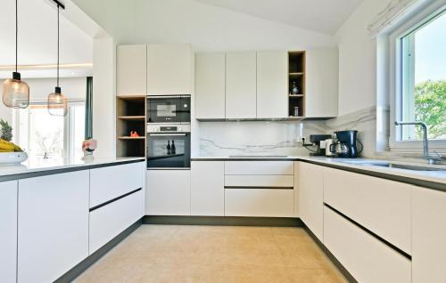 Awesome Home In Porec
