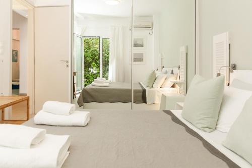 Mama's Home - 2 BR Near Acropolis - Metro - 300Mbps