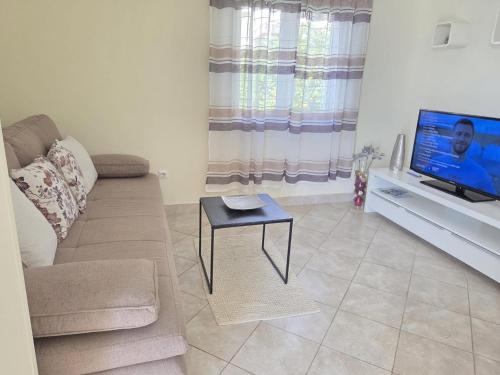 Apartments by the sea Rastici, Ciovo - 5233