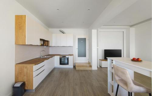 Nice Apartment In Split