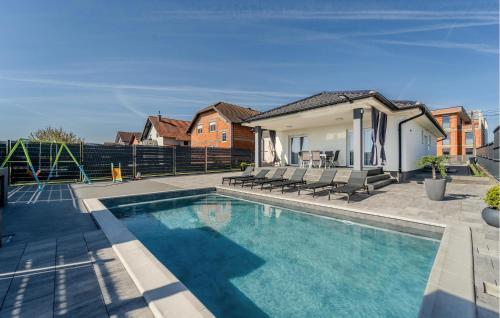 Beautiful Home In Zagreb