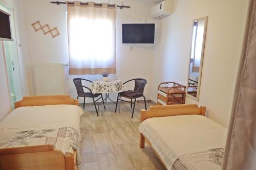 Apartments with parking space Starigrad, Paklenica - 25527