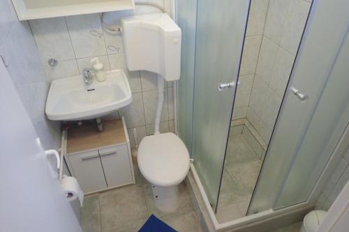 Apartments with parking space Starigrad, Paklenica - 25527