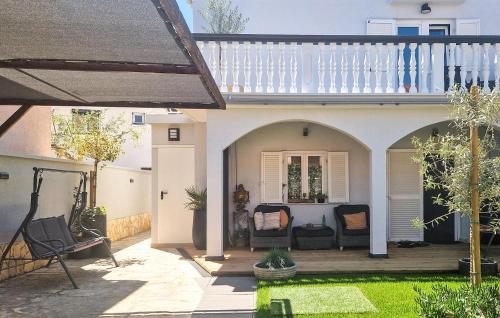 Awesome Apartment In Biograd Na Moru With Wifi