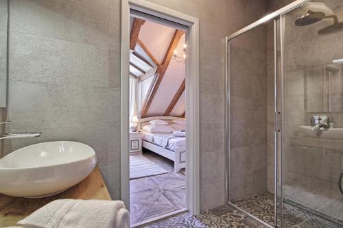 Beachfront house with hot tubCavtat, Dubrovnik - 25441