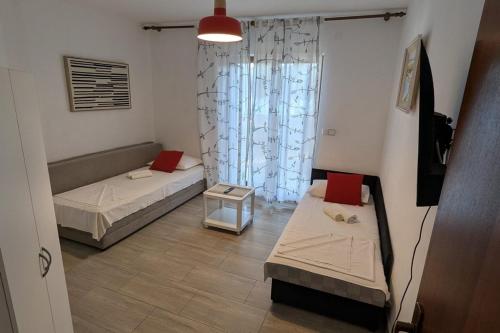 Seaside apartments with a swimming pool Pag - 6384