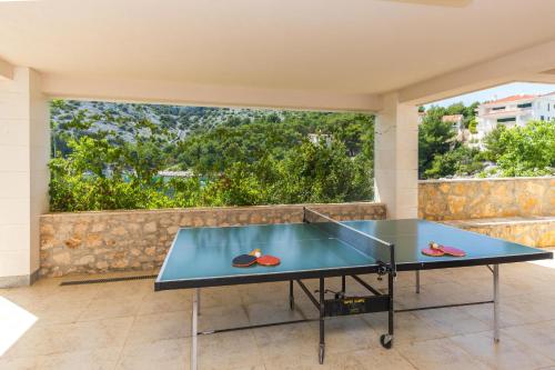 Seaside family friendly house with a swimming pool Razanj, Rogoznica - 25548