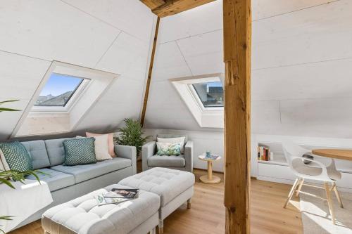 Waterfront Penthouse AC Rooftop Free Parking