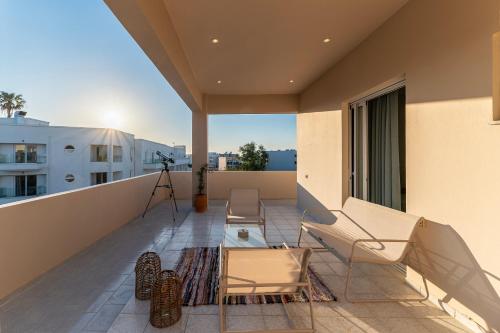 J&P Superior Suite