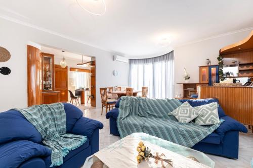 J&P Superior Suite