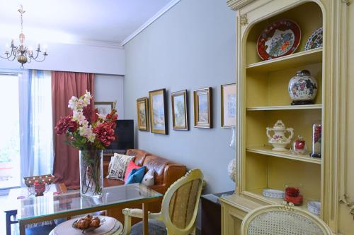 Retro Stylish House in the Heart of Athens